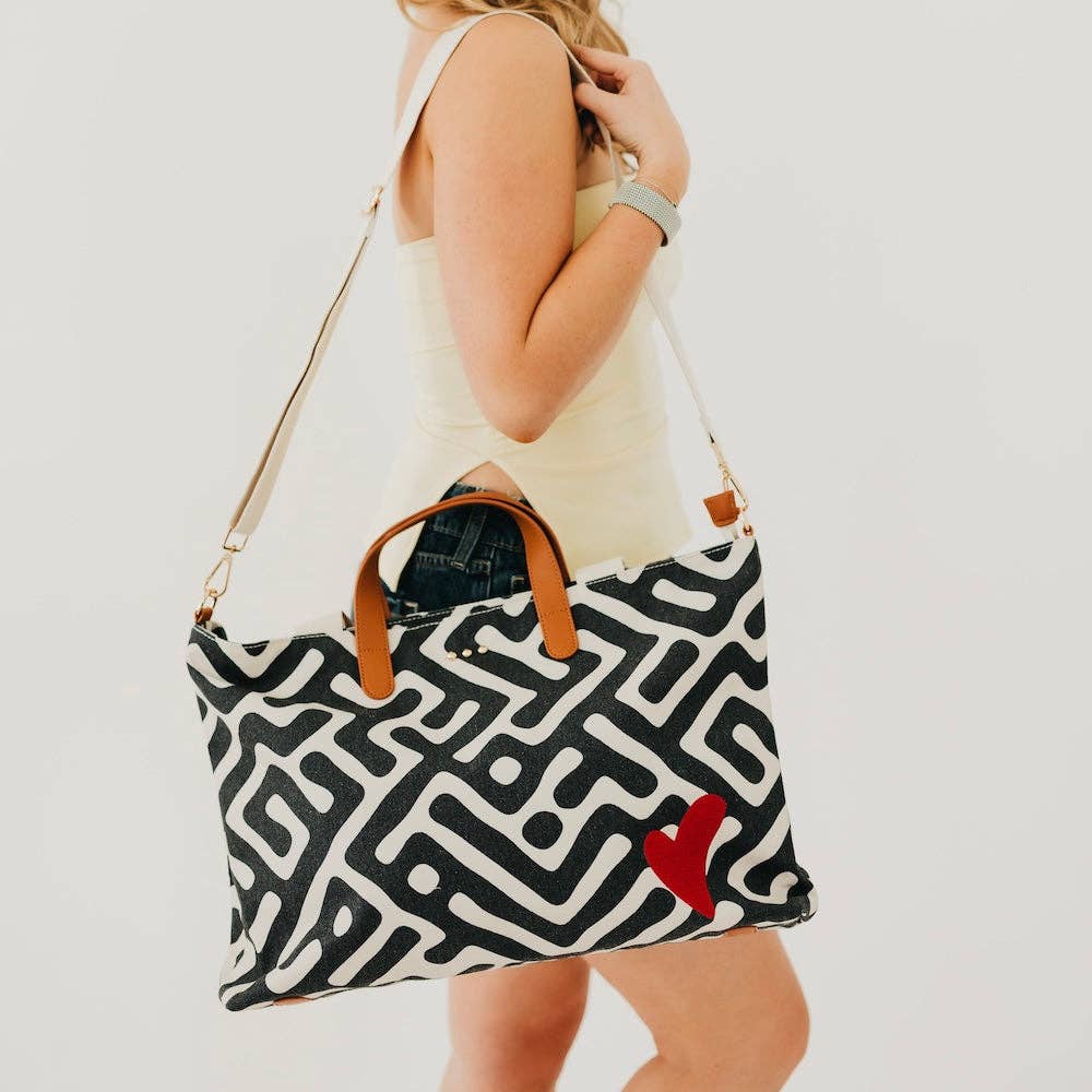 Chelsie Canvas Printed Tote: Camo