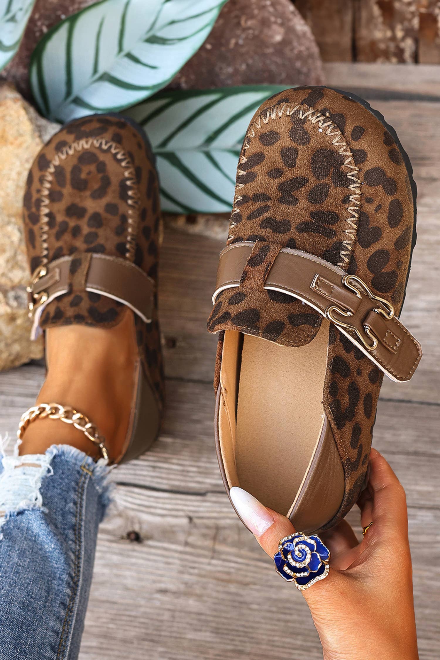 Faux Suede PU Leather Patchwork Retro Buckle Slip On Shoes: Khaki / 6(37)