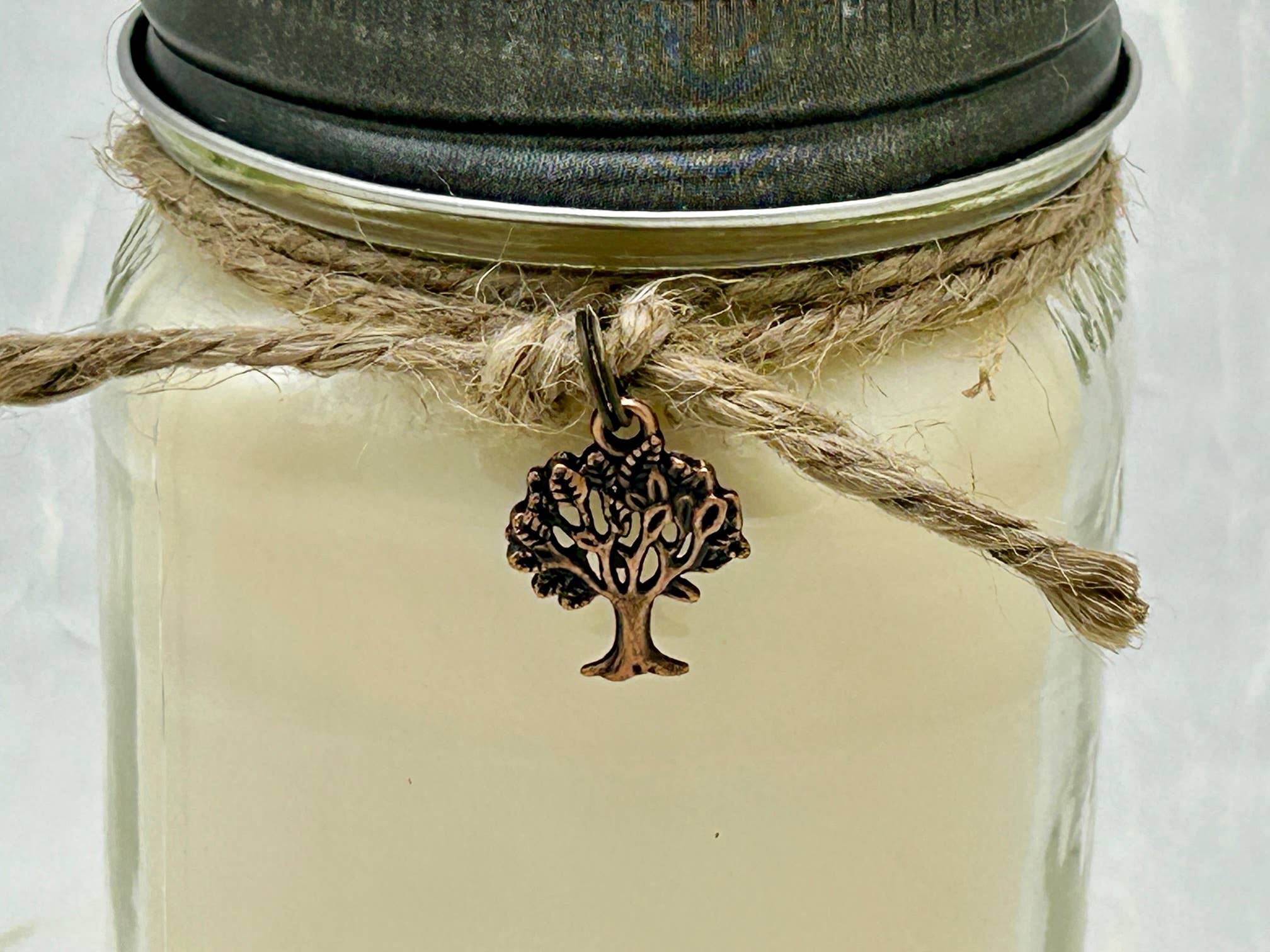 Mason Jar Candle with Tree Charm: Barn Wood