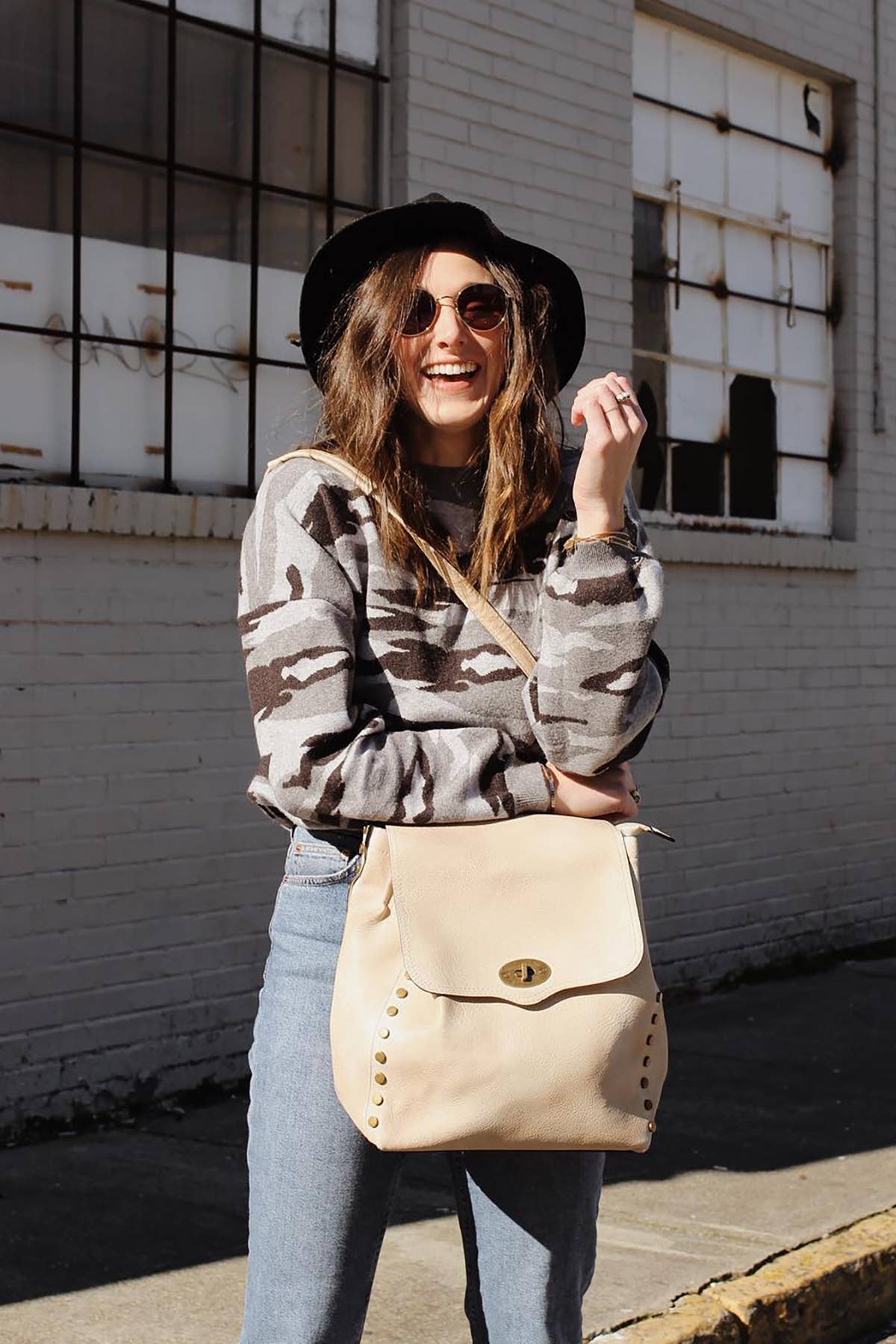 Bex Distressed Backpack | M1841DS : Olive