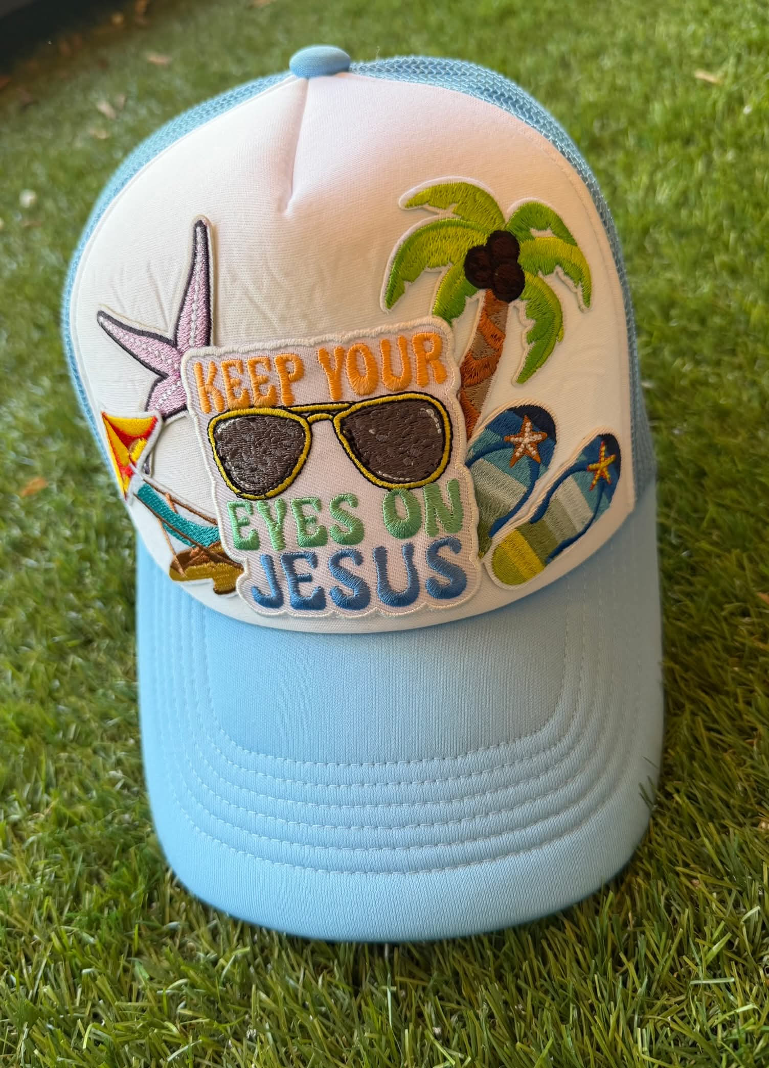 KEEP YOUR EYES ON JESUS | TRUCKER HAT