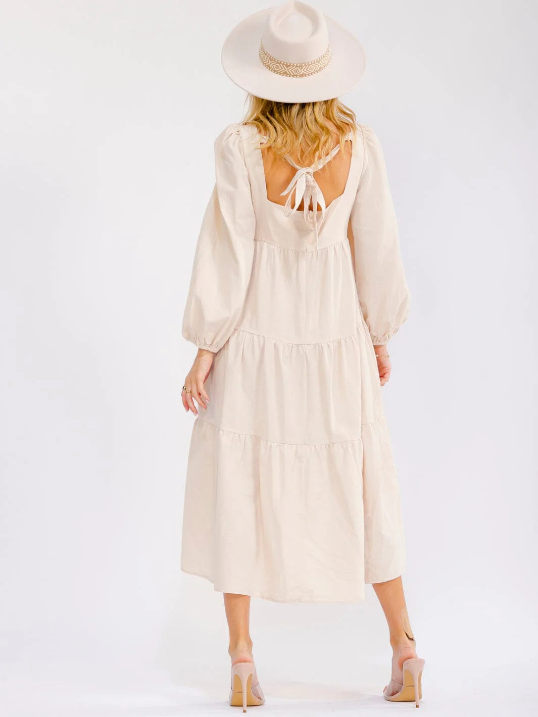 Women's Long Sleeve Square Neck Front Pockets Tiered Maxi Dress Oatmeal