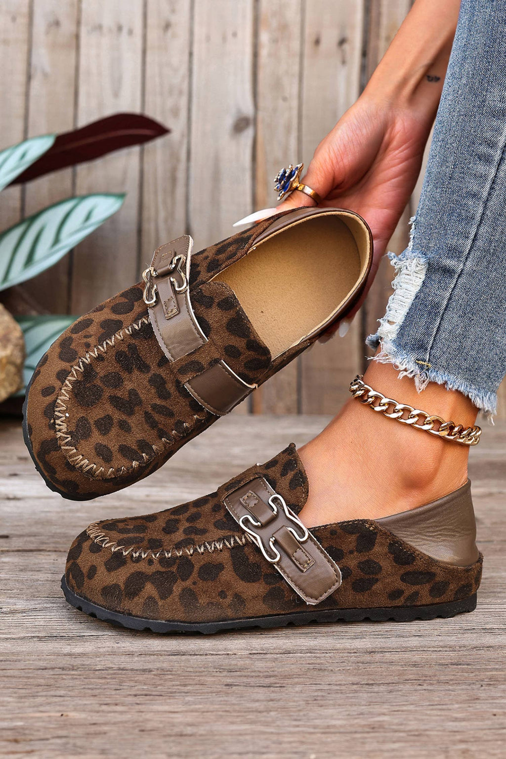 Faux Suede PU Leather Patchwork Retro Buckle Slip On Shoes: Khaki / 6(37)