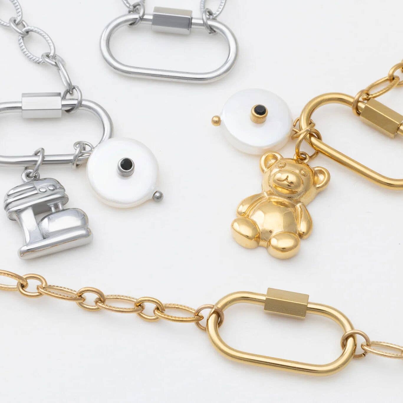 18K Gold PVD Stainless Steel Loop Chain Carabiner Necklace: Gold / 18"+2"
