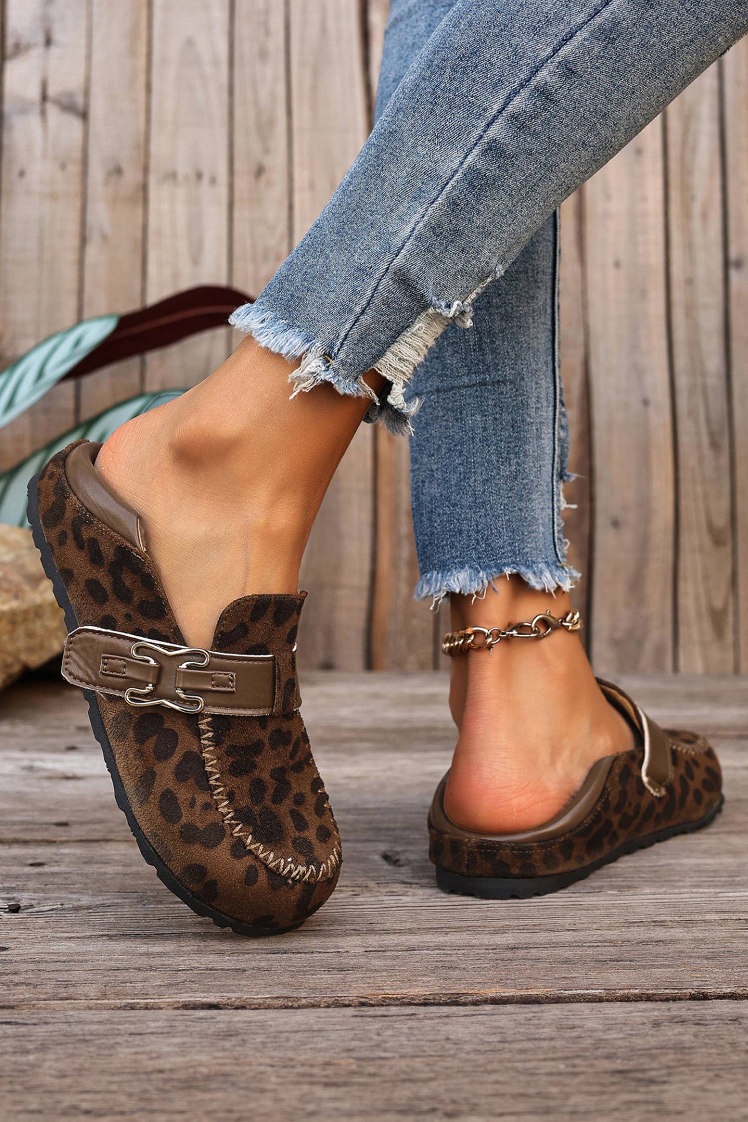 Faux Suede PU Leather Patchwork Retro Buckle Slip On Shoes: Khaki / 6(37)