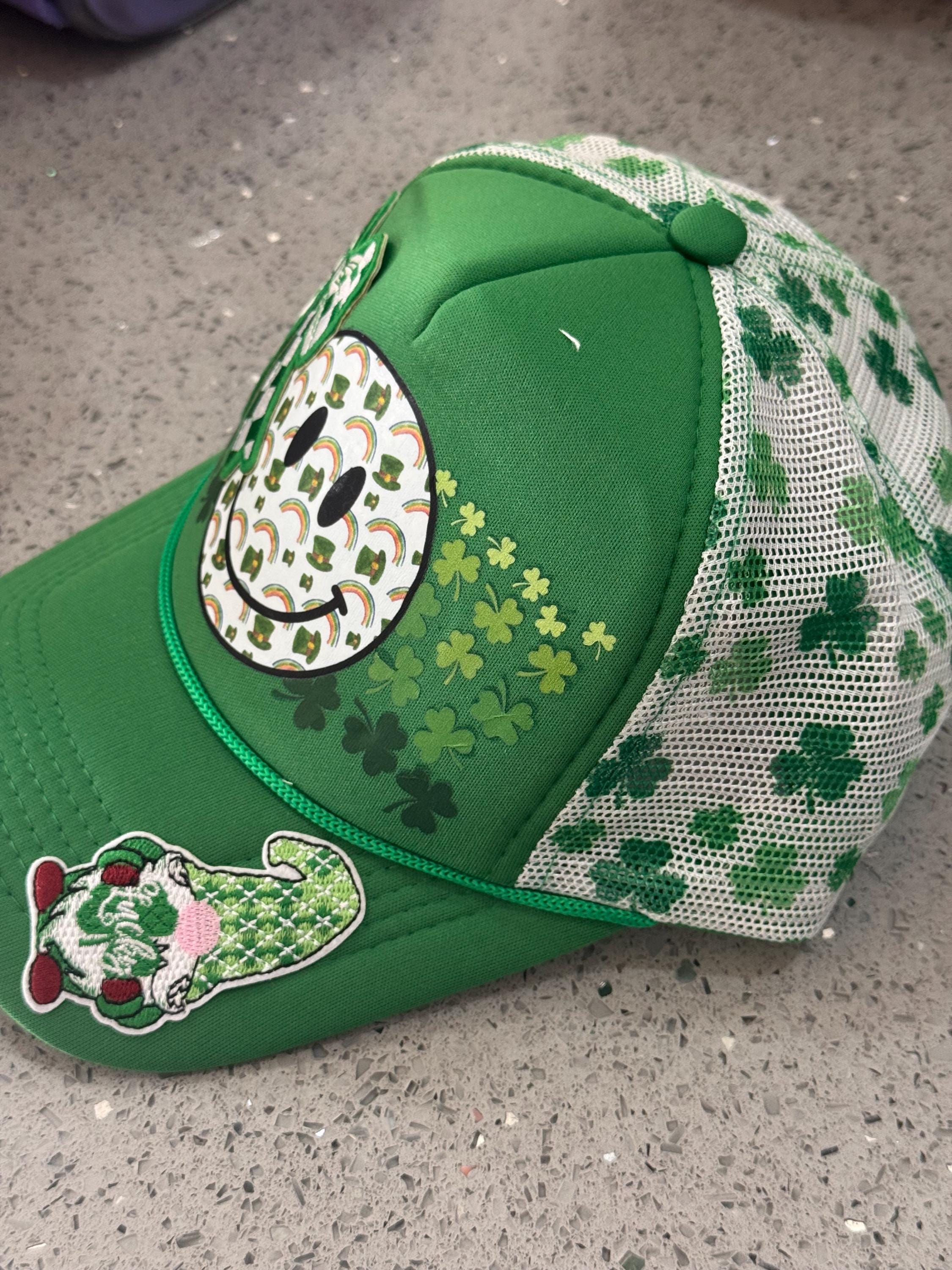 St Patrick’s Day 4 leaf clover mesh trucker hat