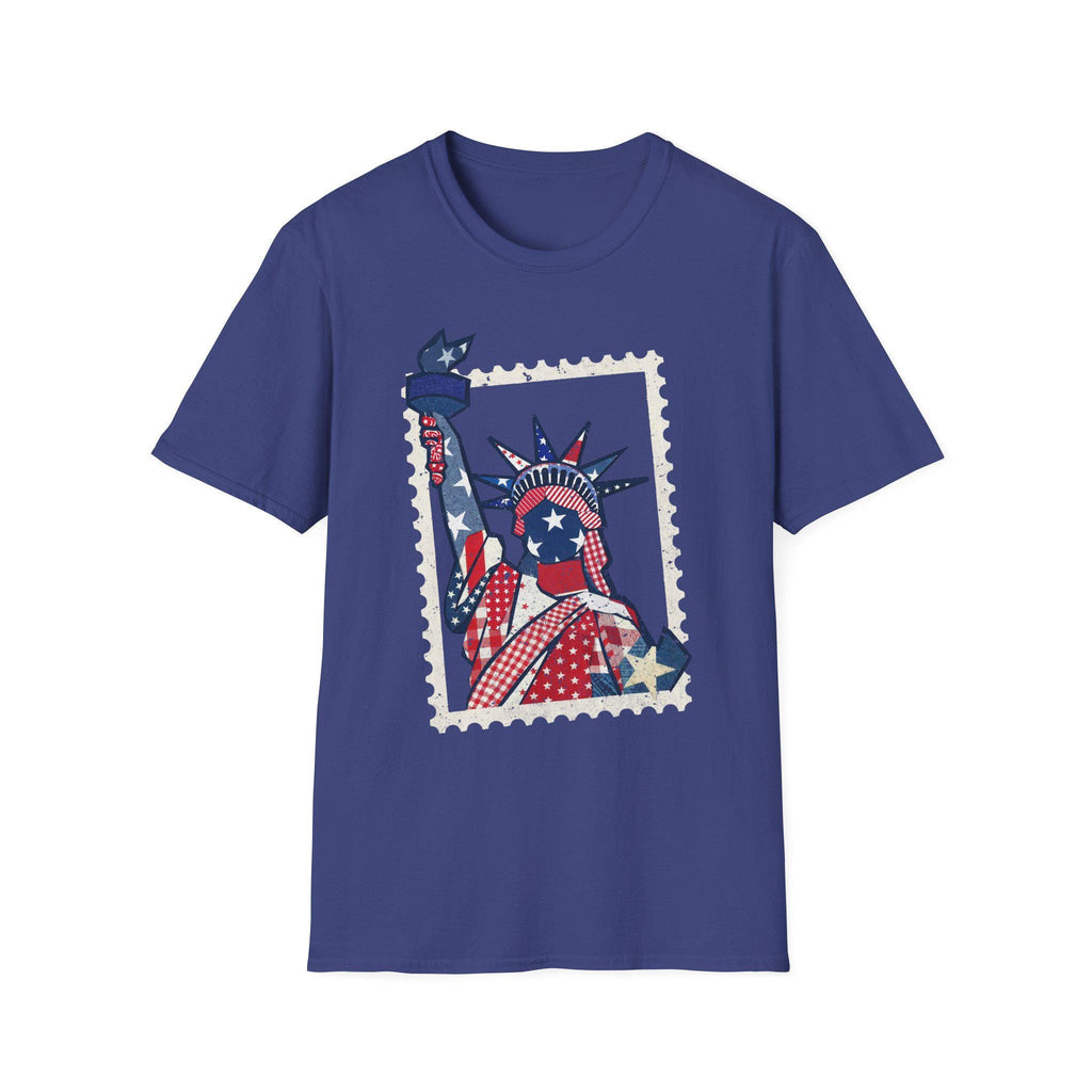 Patriotic Statue of Liberty Illustration T-Shirt | American Flag Graphic