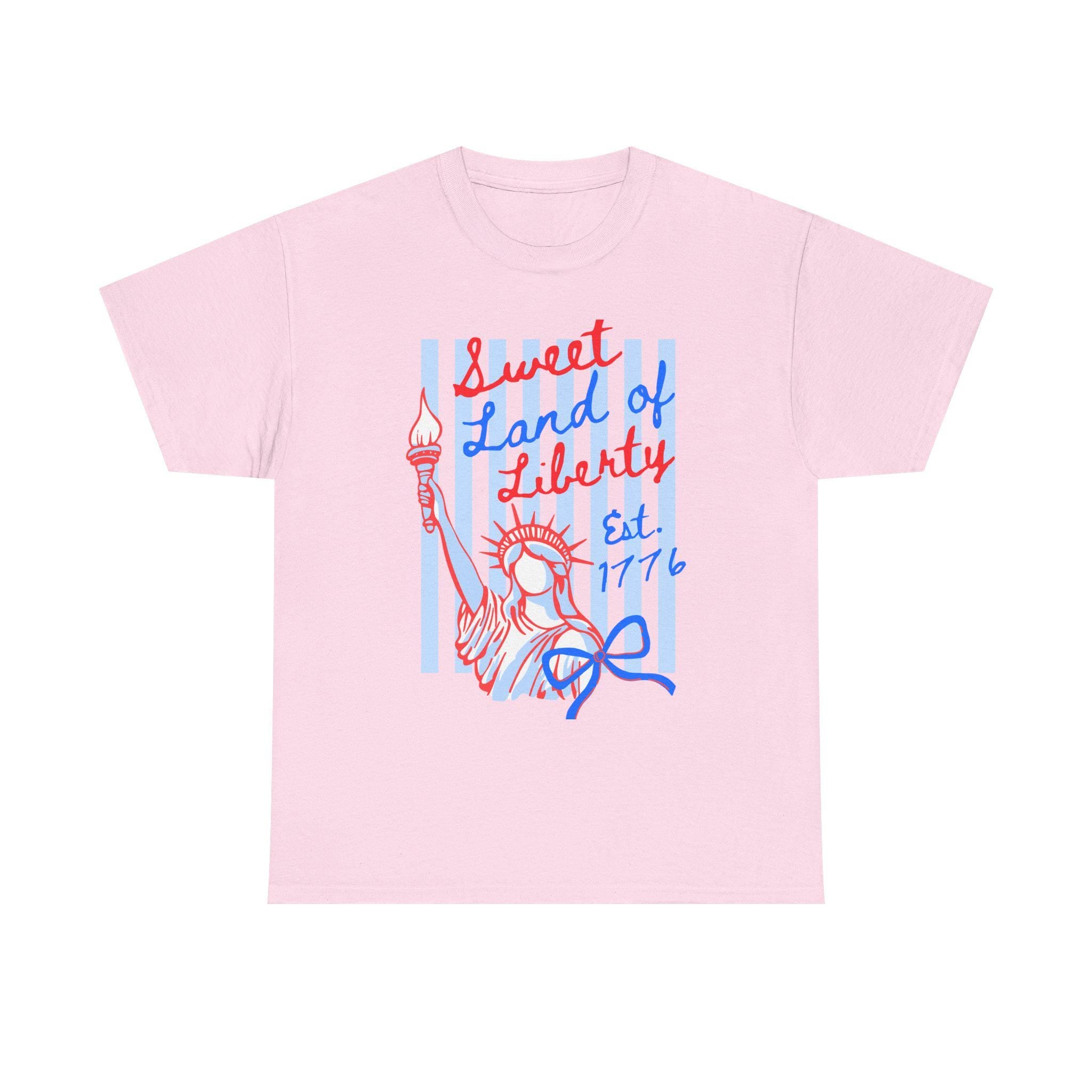 Statue of Liberty T-Shirt | Vintage Patriotic 4th of July Tee