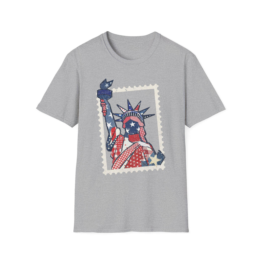 Patriotic Statue of Liberty Illustration T-Shirt | American Flag Graphic